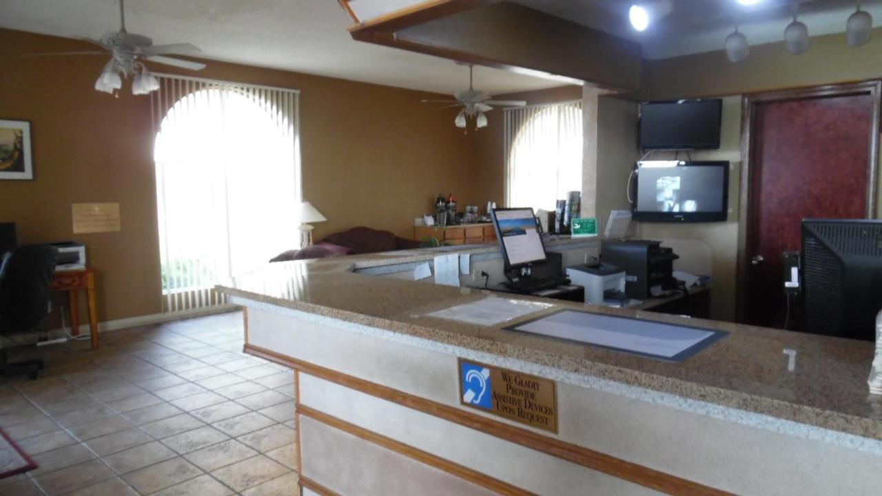Red Roof Inn & Suites Oklahoma City Southwest Екстериор снимка