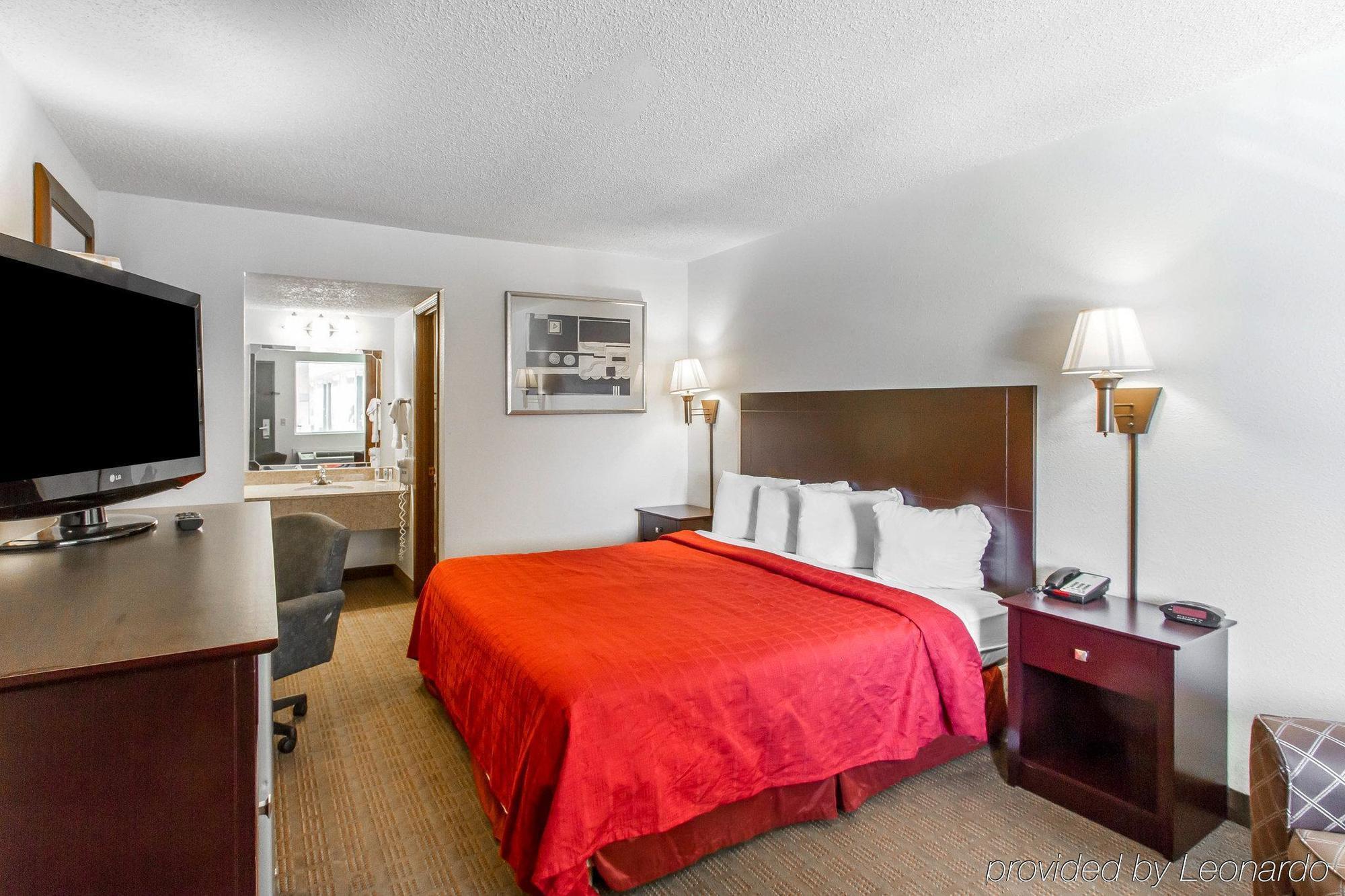 Red Roof Inn & Suites Oklahoma City Southwest Екстериор снимка